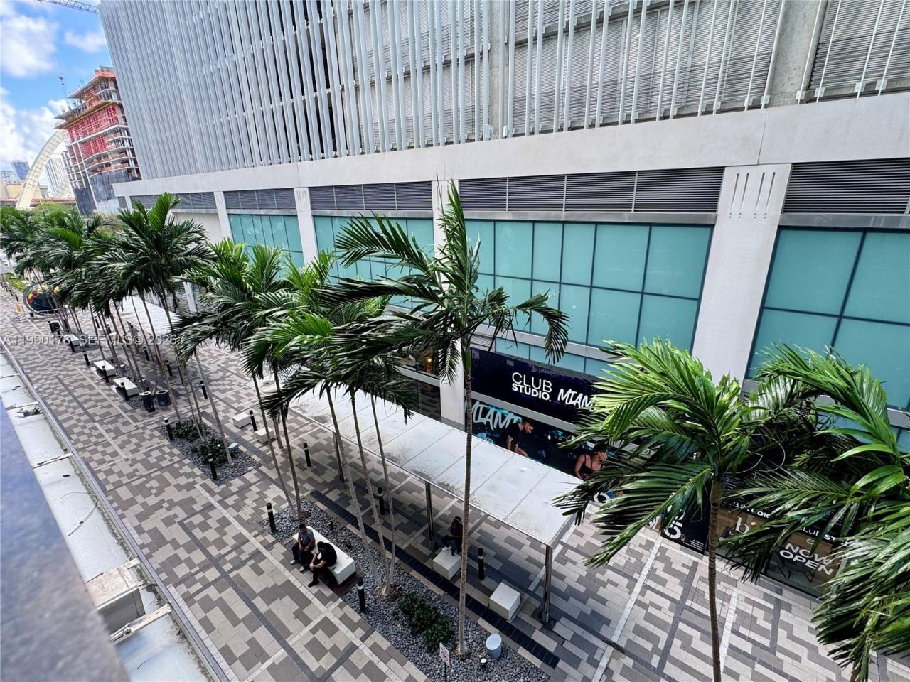 851 NE 1st Ave , Unit 302, Miami, FL 33132 Photo