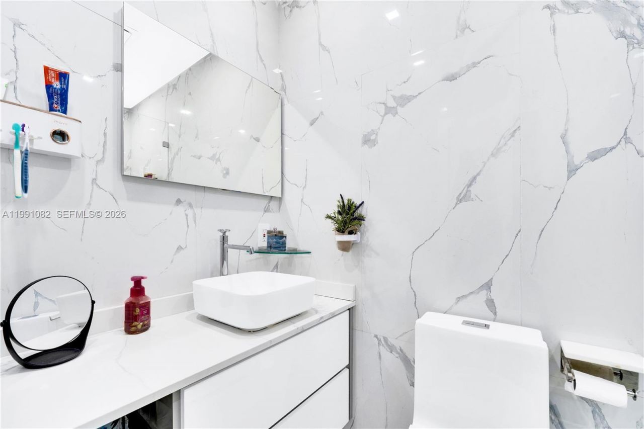 5362 W 24th Ave , Unit 117, Hialeah, FL 33016 Photo