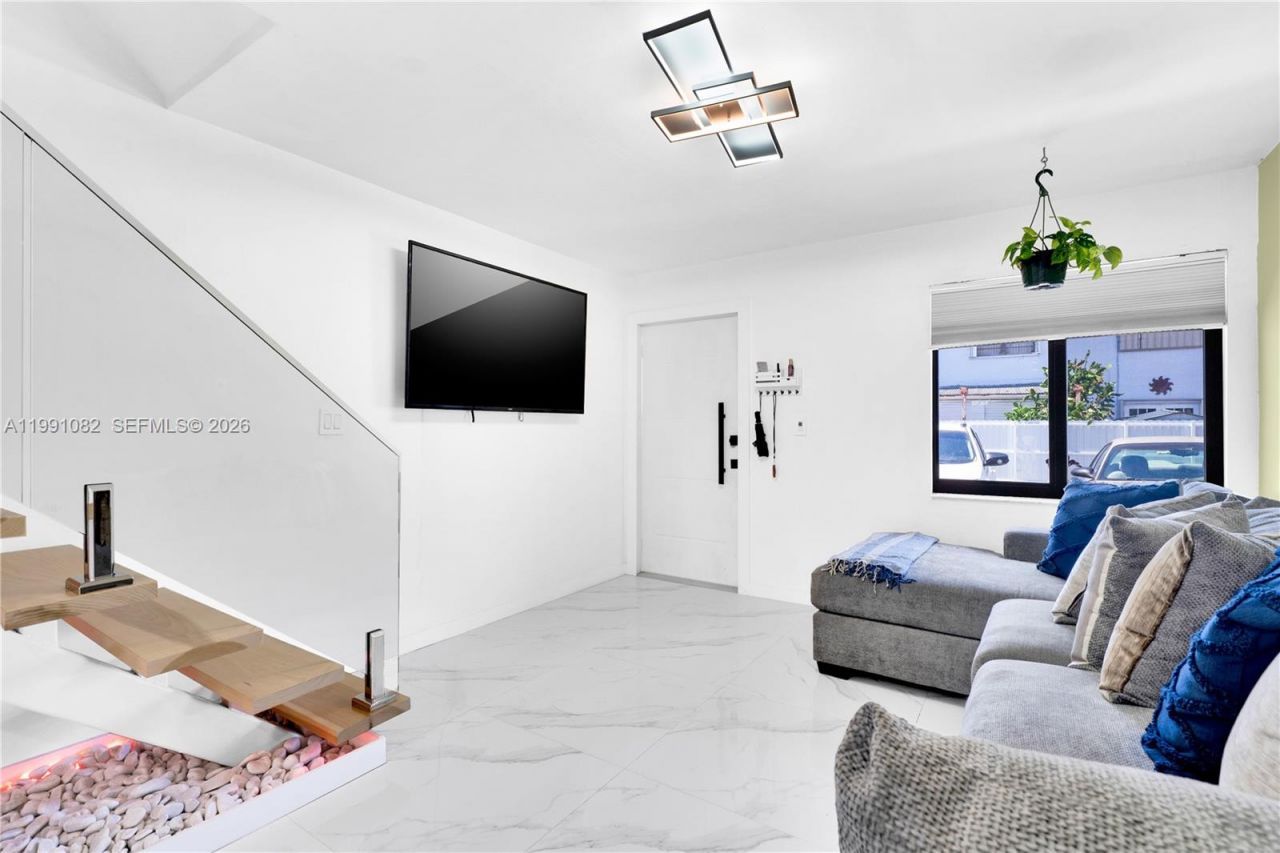 5362 W 24th Ave , Unit 117, Hialeah, FL 33016 Photo