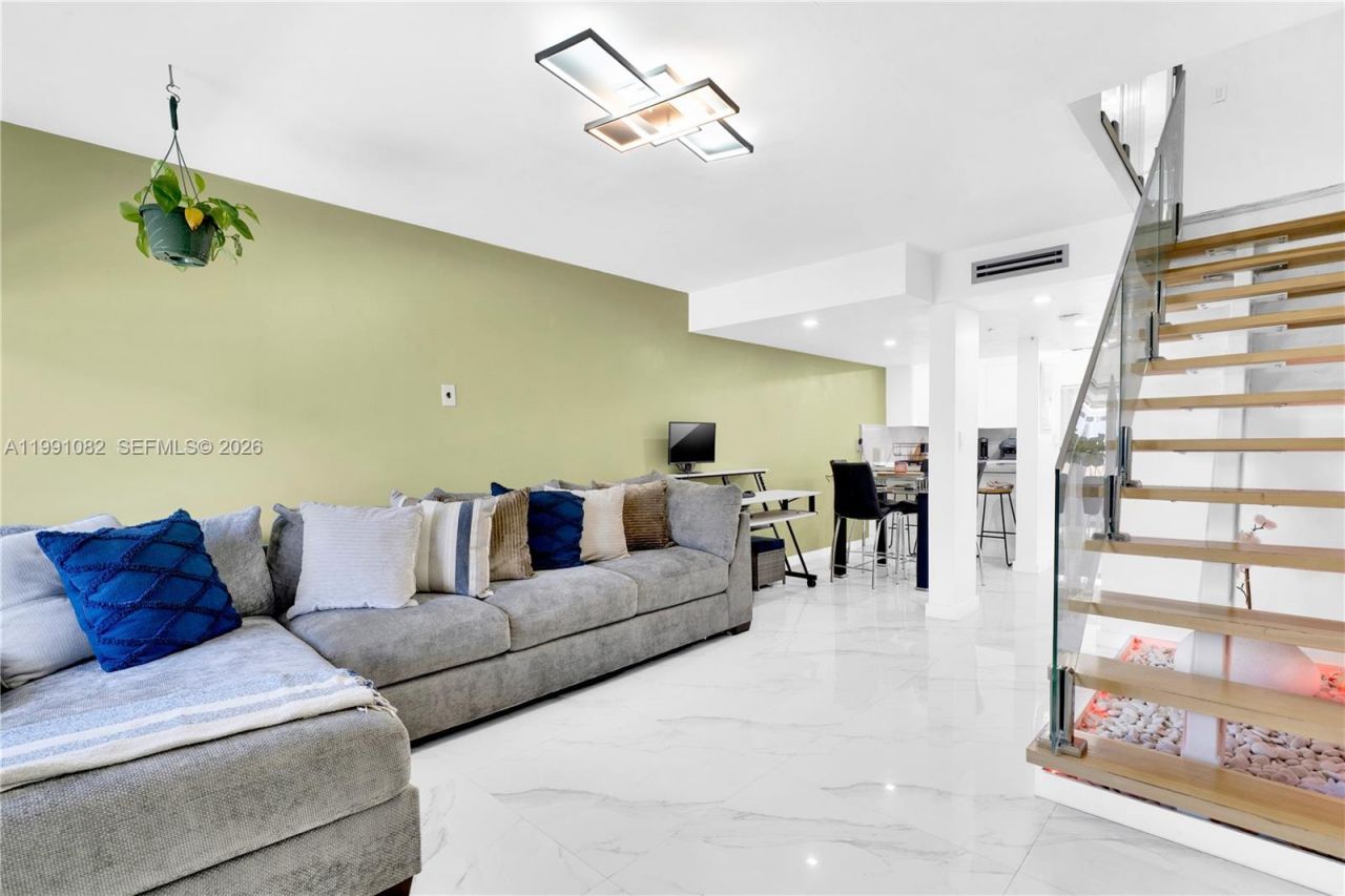 5362 W 24th Ave , Unit 117, Hialeah, FL 33016 Photo