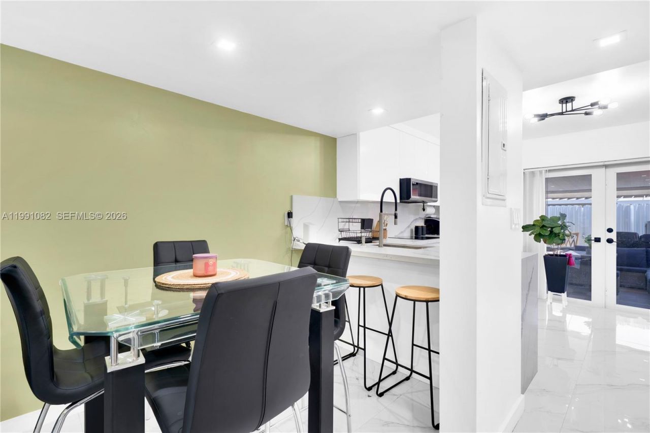 5362 W 24th Ave , Unit 117, Hialeah, FL 33016 Photo