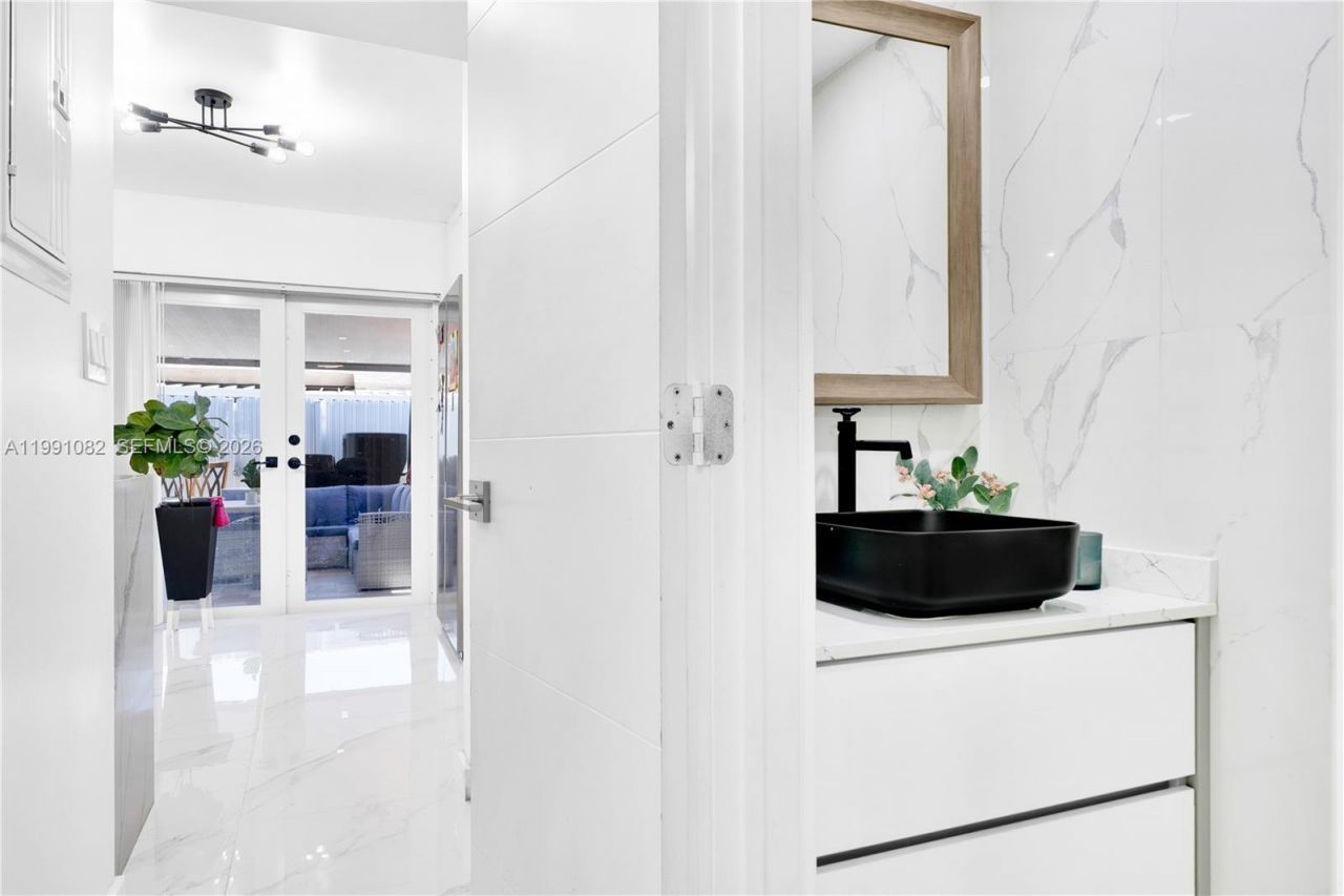 5362 W 24th Ave , Unit 117, Hialeah, FL 33016 Photo