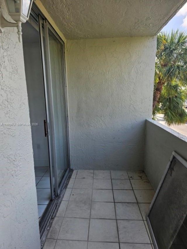 10090 NW 80th Ct , Unit 1350, Hialeah Gardens, FL 33016 Photo