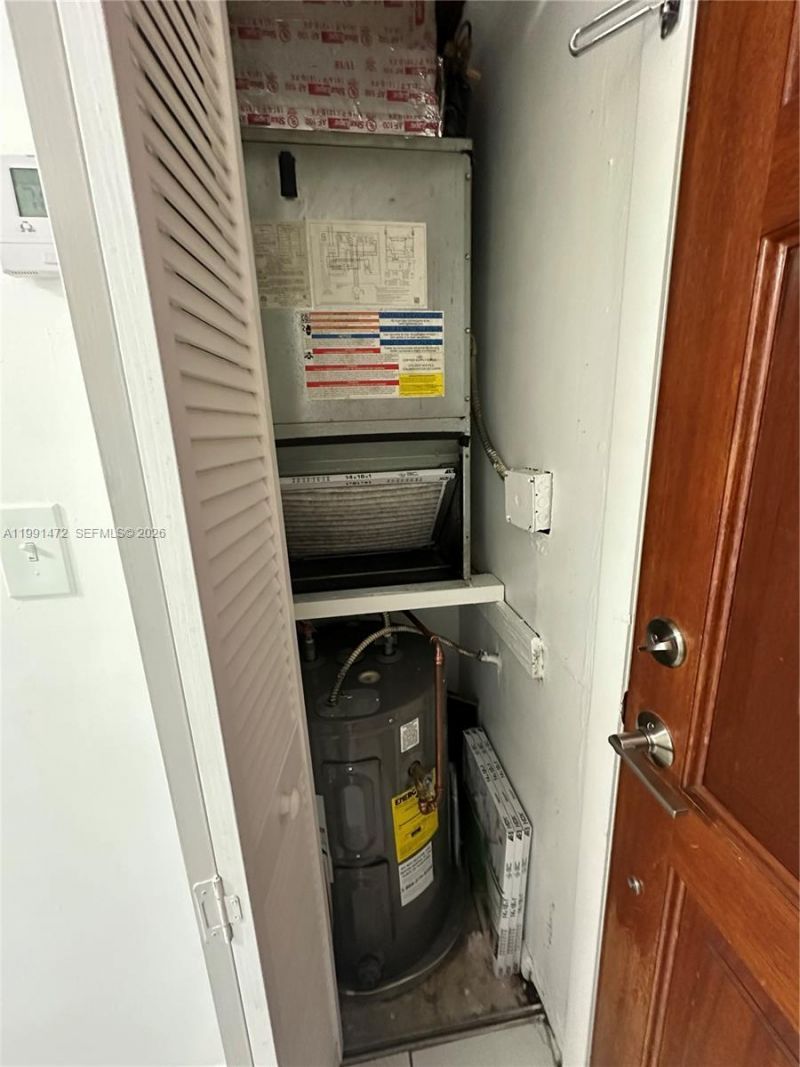 10090 NW 80th Ct , Unit 1350, Hialeah Gardens, FL 33016 Photo