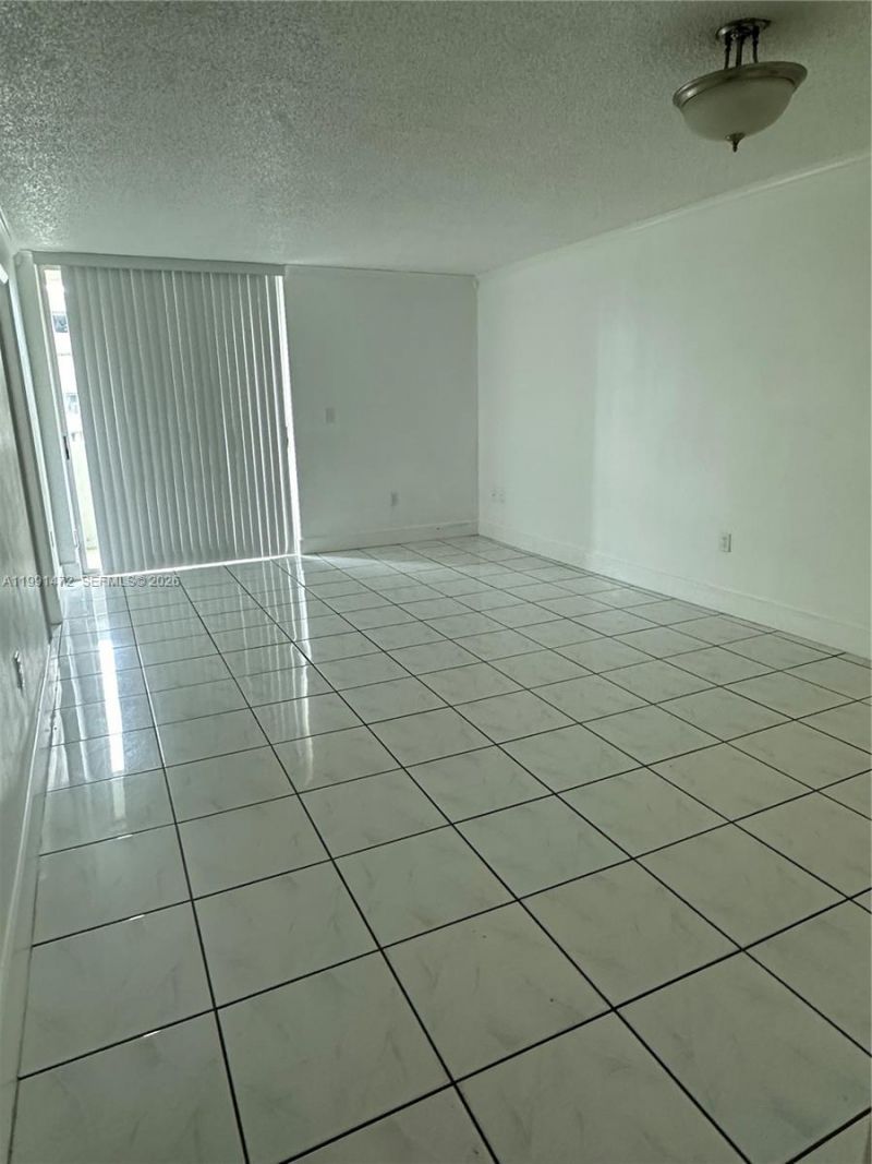 10090 NW 80th Ct , Unit 1350, Hialeah Gardens, FL 33016 Photo