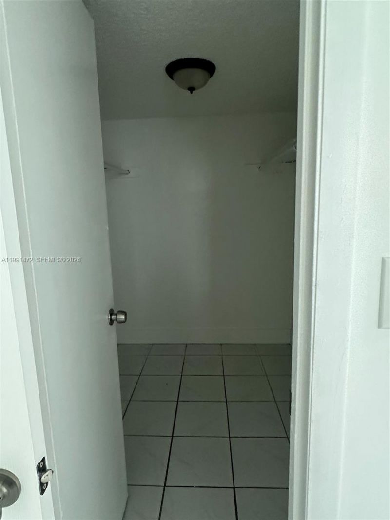 10090 NW 80th Ct , Unit 1350, Hialeah Gardens, FL 33016 Photo