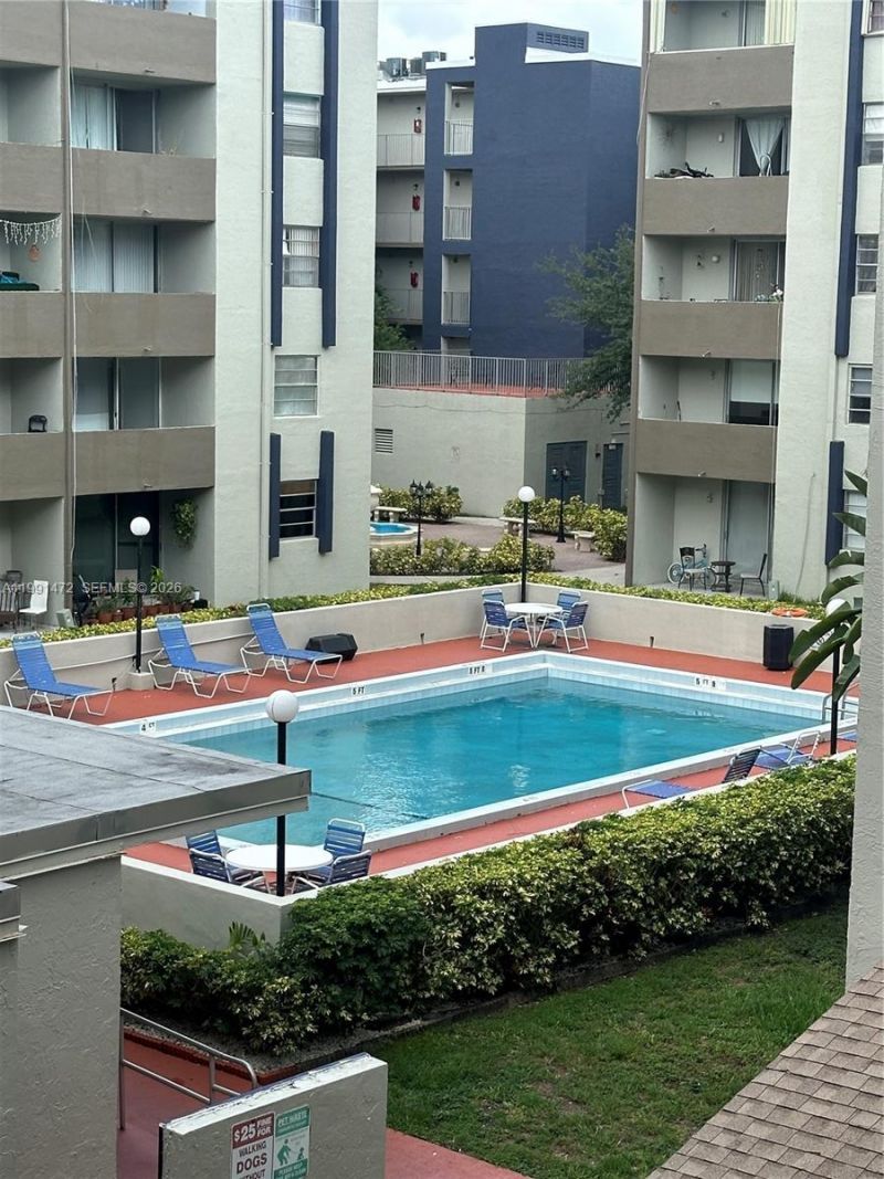 10090 NW 80th Ct , Unit 1350, Hialeah Gardens, FL 33016 Photo