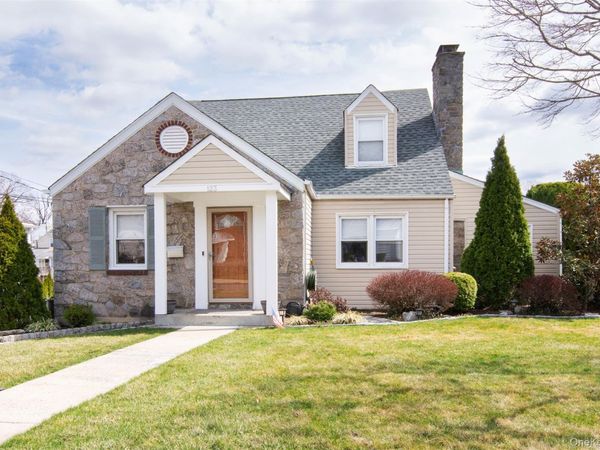 123 Hildreth Place , Yonkers, NY 10704