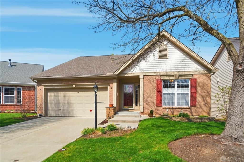 1427 Weatherfield Court, Centerville, OH 45459 Main Photo