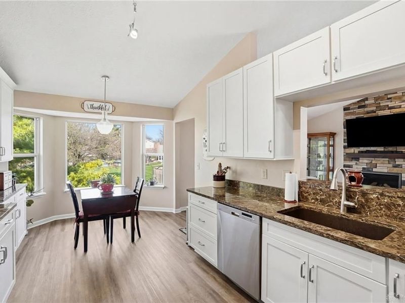 1427 Weatherfield Court, Centerville, OH 45459 Photo 19