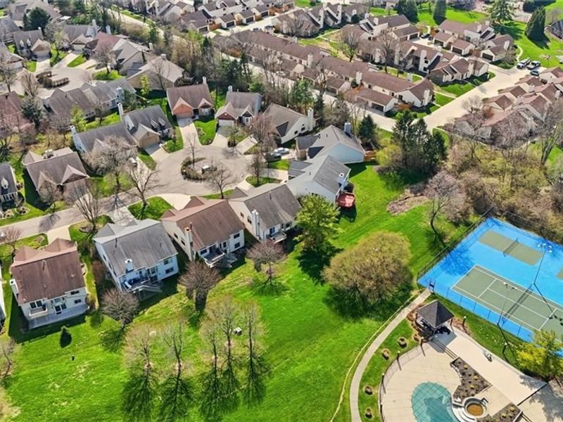 1427 Weatherfield Court, Centerville, OH 45459 Photo 4