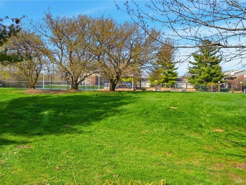 1427 Weatherfield Court, Centerville, OH 45459 Photo 63