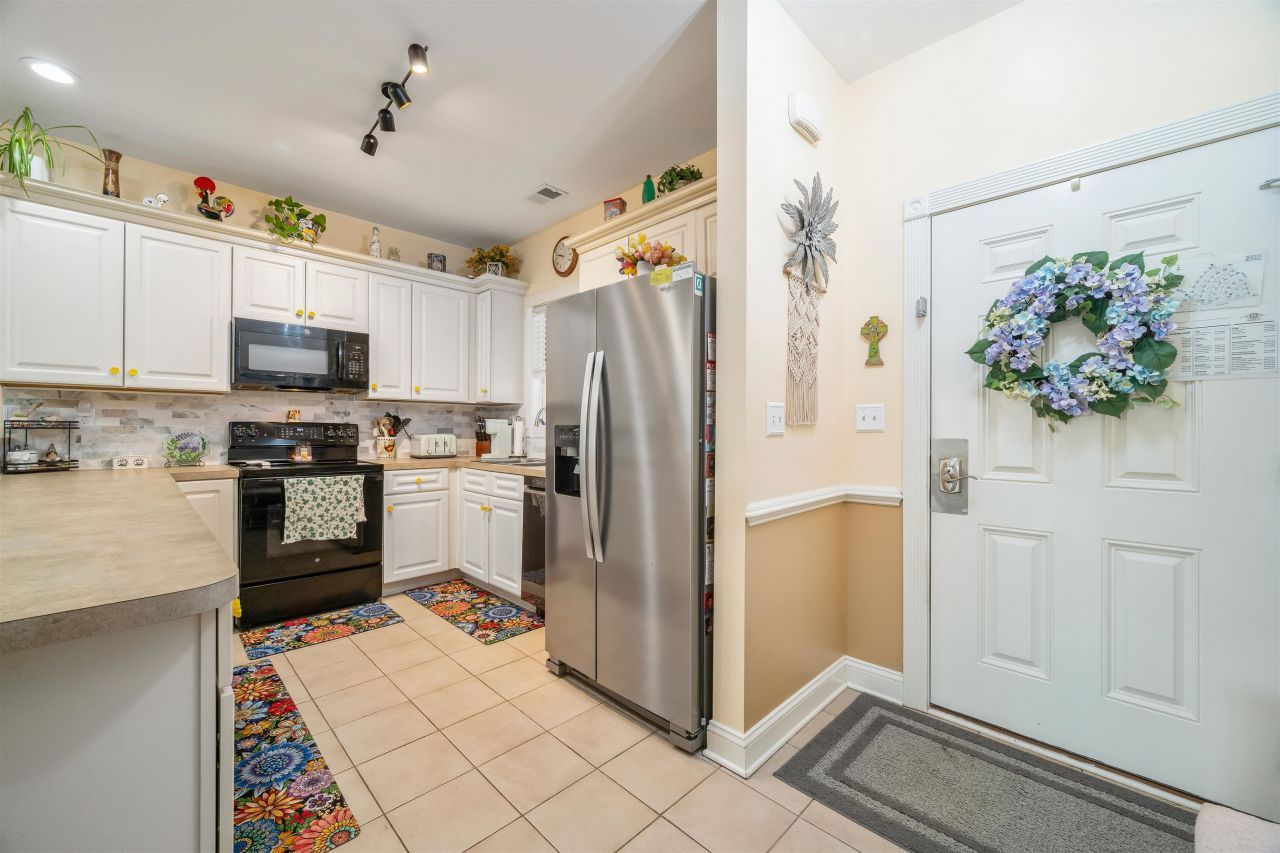 4820 Magnolia Lake Dr.  Photo 4