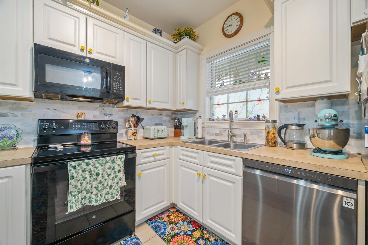 4820 Magnolia Lake Dr.  Photo 6