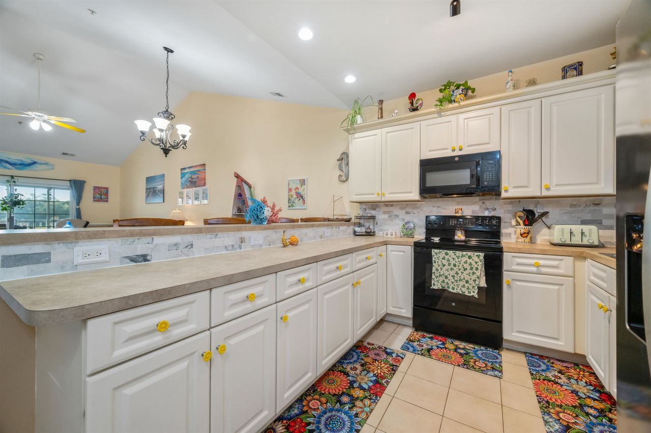 4820 Magnolia Lake Dr.  Photo 8