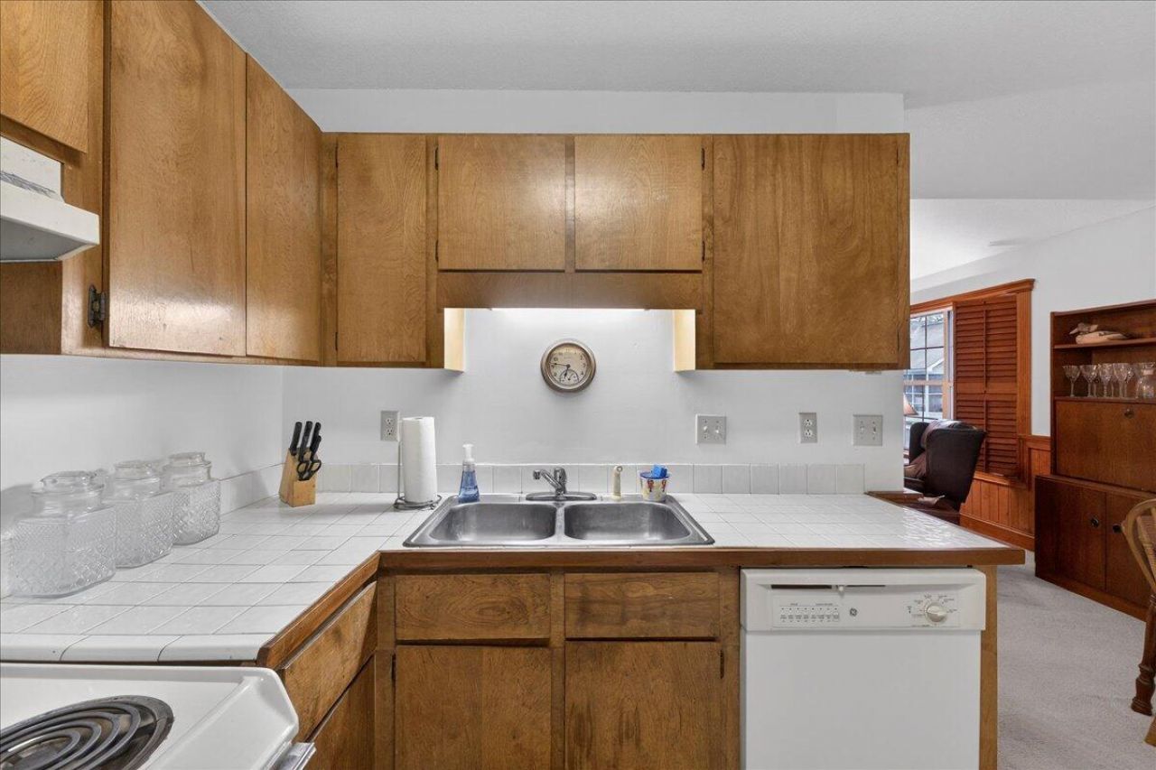 2011 Coldspring Drive Photo 20