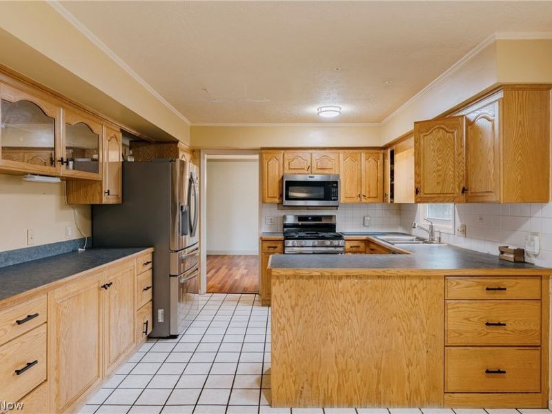 5875 Deepwood Trail, Solon, OH 44139 Photo 11