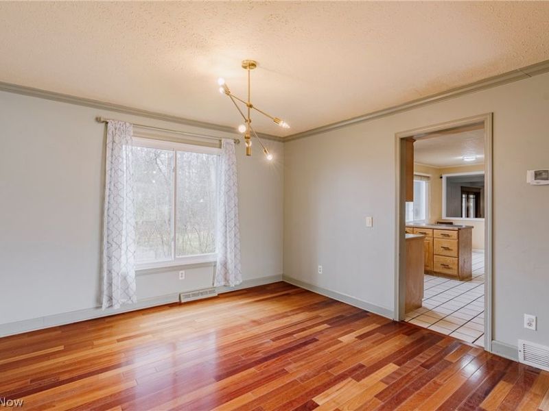 5875 Deepwood Trail, Solon, OH 44139 Photo 8