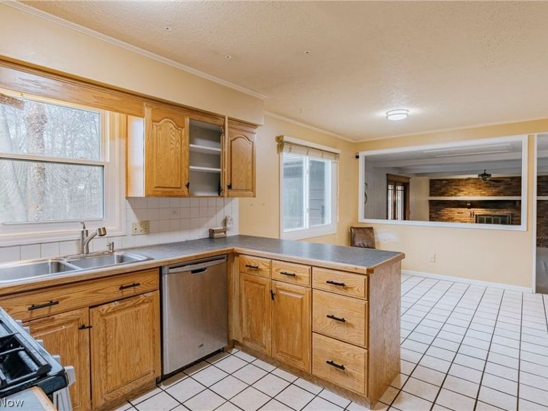 5875 Deepwood Trail, Solon, OH 44139 Photo 9