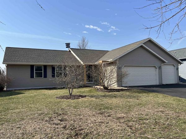 2701 Kelso Drive, Janesville, WI 53546