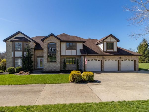 3125 N Greystone Drive, Morgantown, WV 26508