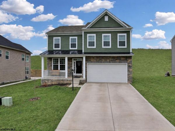 323 Lexington Circle, Bridgeport, WV 26330