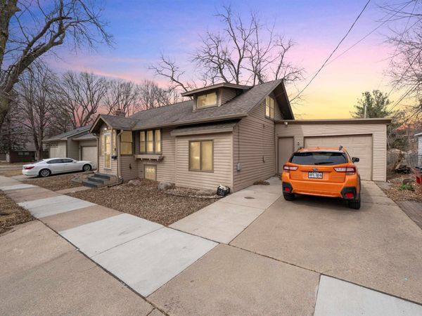 1016 W 27th St, Sioux Falls, SD 57105