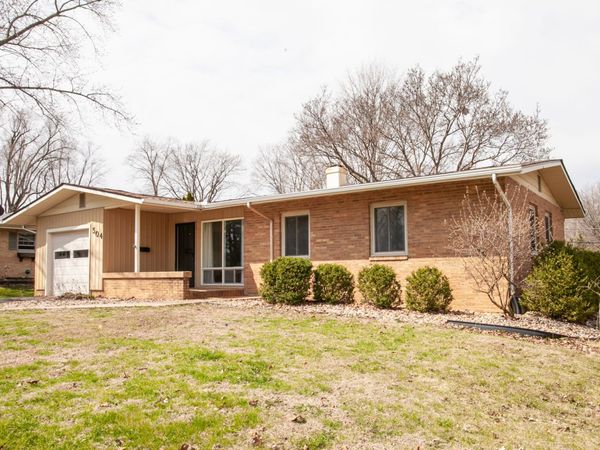 504 Radliff Road , Bloomington, IL 61701