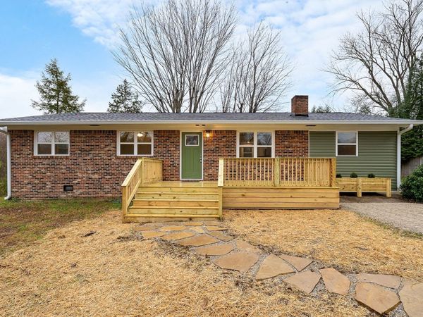 224 Lake St , Livingston, TN 38570