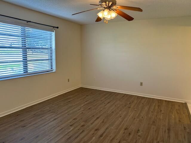 145 Lake Nancy Lane, Unit 125, West Palm Beach, FL 33411 Photo