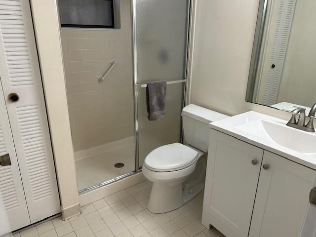 145 Lake Nancy Lane, Unit 125, West Palm Beach, FL 33411 Photo