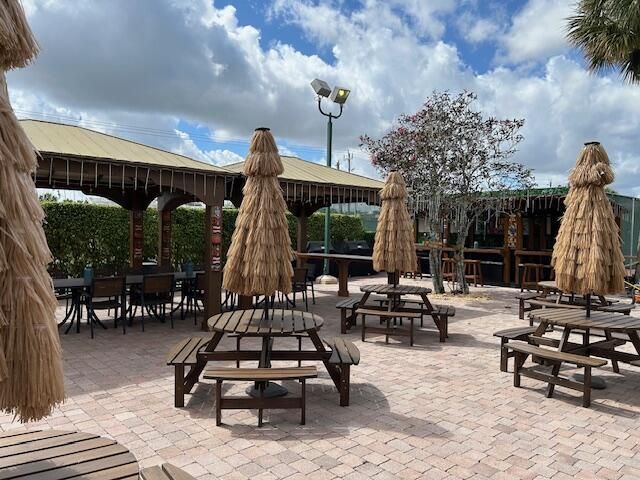 145 Lake Nancy Lane, Unit 125, West Palm Beach, FL 33411 Photo