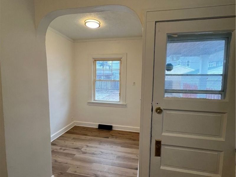 2089 Elbur Avenue, Lakewood, OH 44107 Photo 9