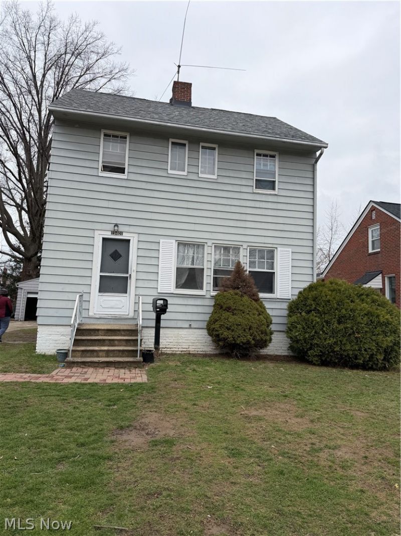 19401 Meredith Avenue, Euclid, OH 44123 Main Photo