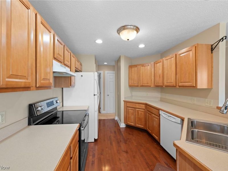 608 Rundle Street, Lagrange, OH 44050 Photo 9