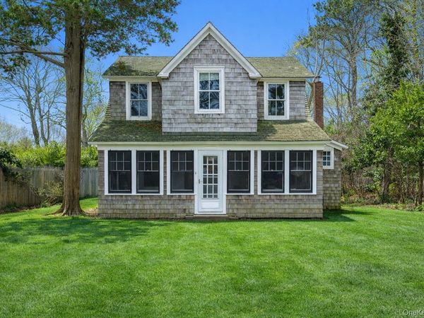 4 Weesuck Avenue , East Quogue, NY 11942