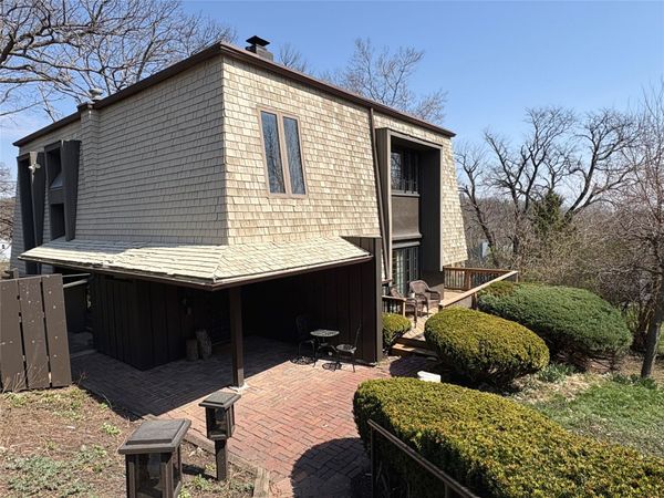 3225 Terrace Drive, Des Moines, IA 50312