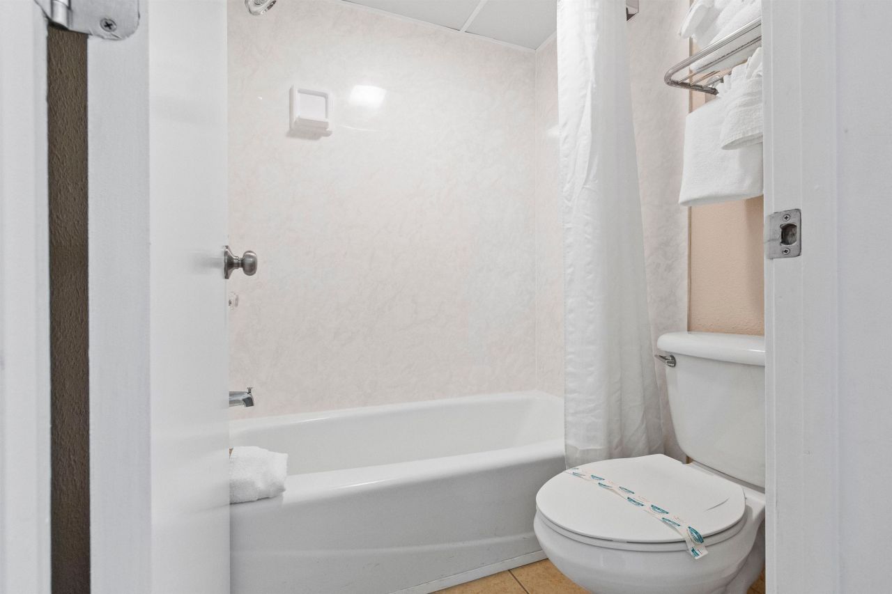 1105 S Ocean Blvd.  Photo 11