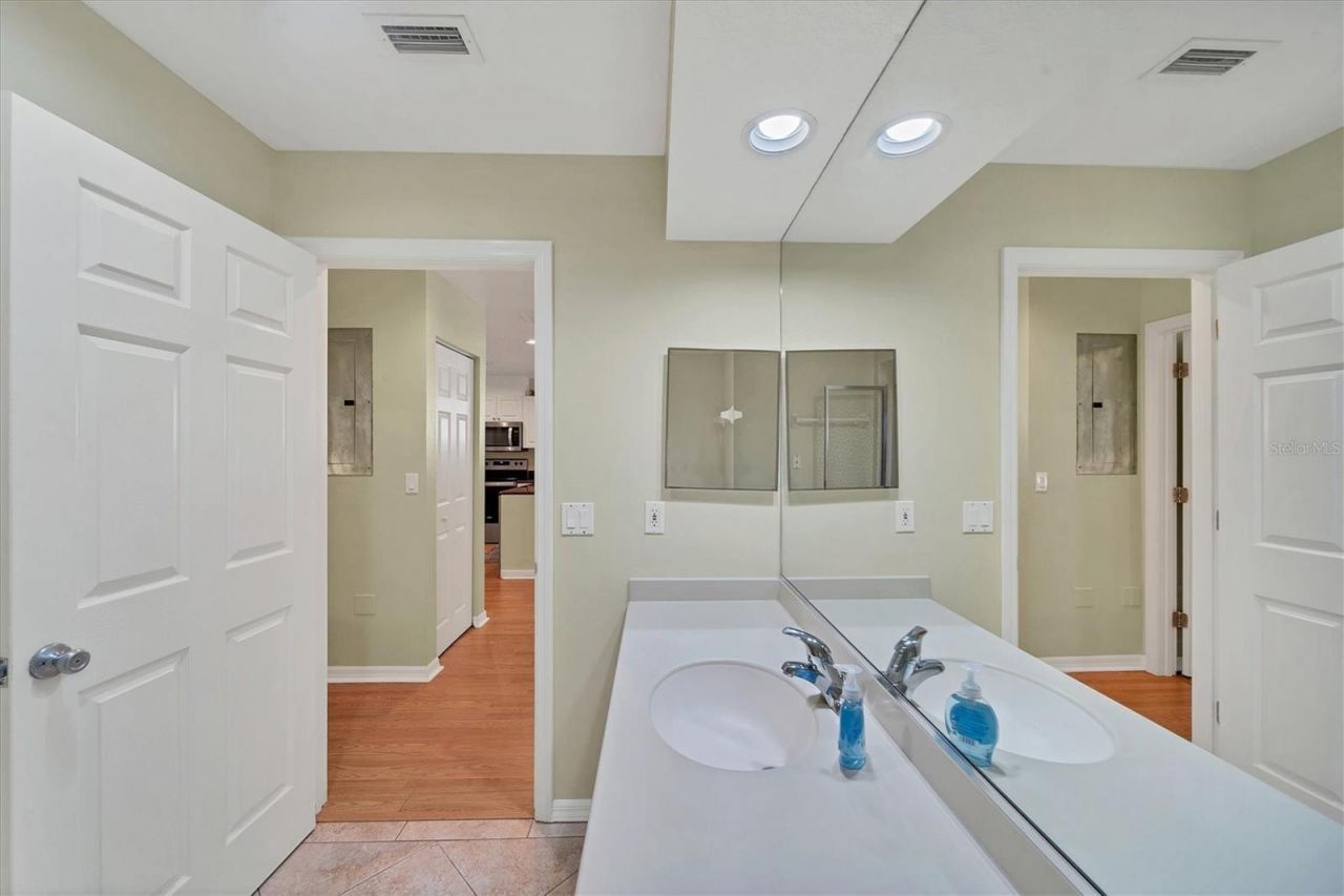 3604 54th Drive W, Unit 104, Bradenton, FL 34210 Photo