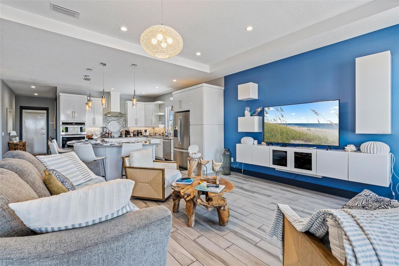 701 E 3rd Avenue , Unit PH, New Smyrna Beach, FL 32169 Photo