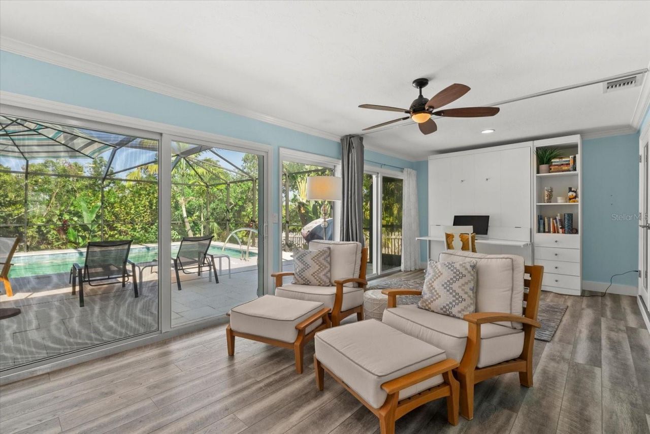 704 Tropical Circle, Sarasota, FL 34242 Photo