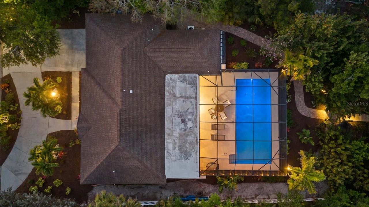 704 Tropical Circle, Sarasota, FL 34242 Photo