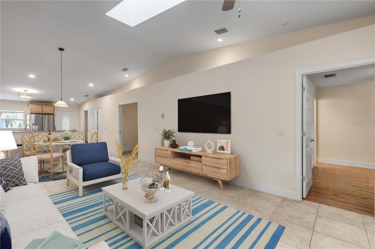2286 Hawks Cove Circle, New Smyrna Beach, FL 32168 Photo