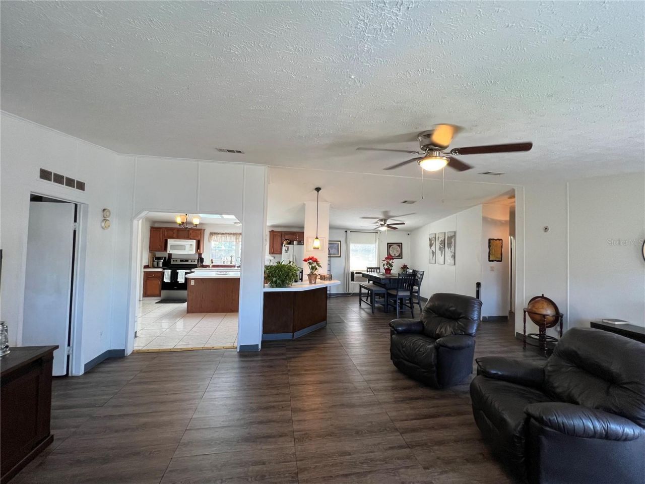 1124 Dara Cay Drive , Kissimmee, FL 34741 Photo