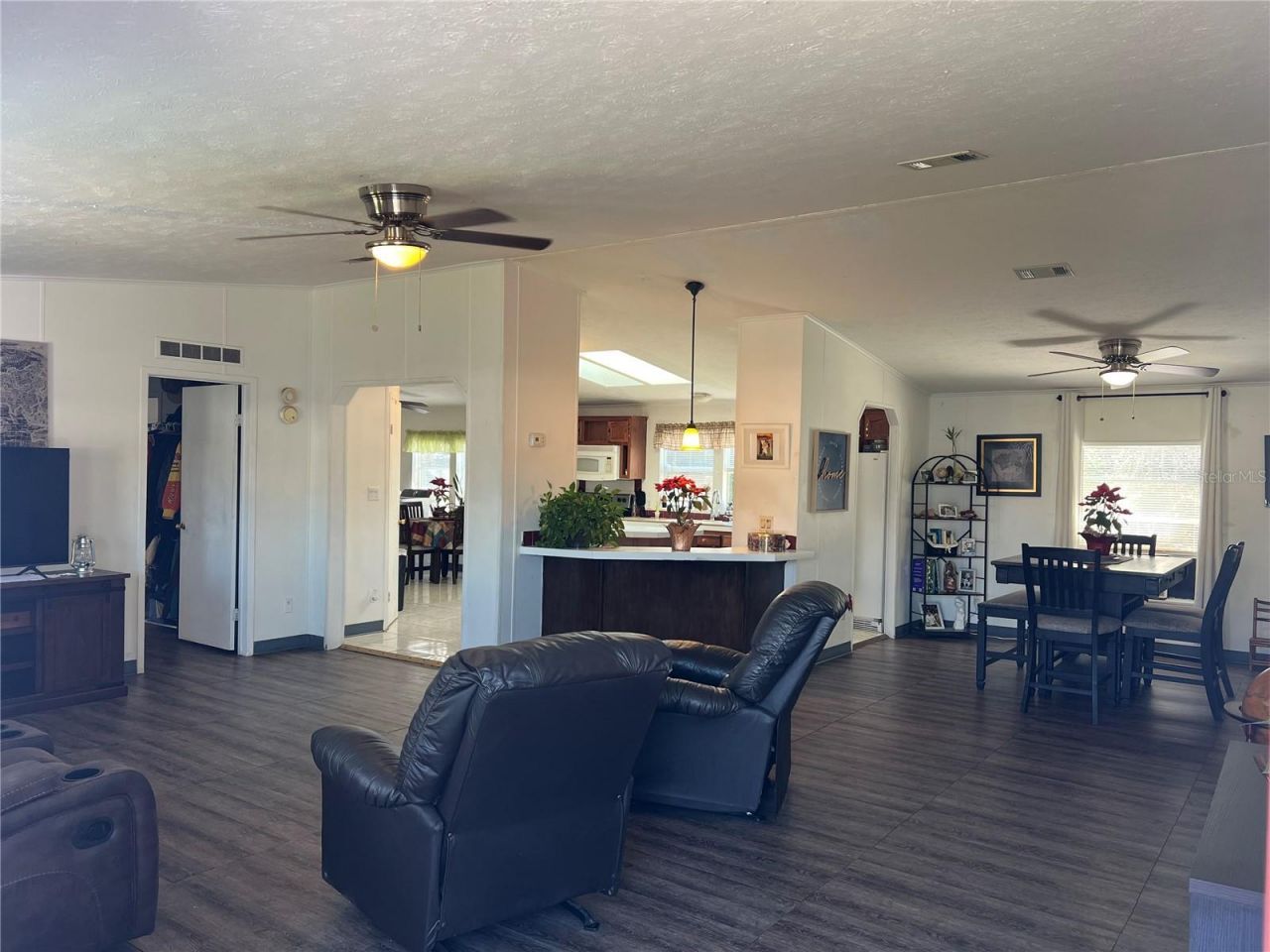 1124 Dara Cay Drive , Kissimmee, FL 34741 Photo