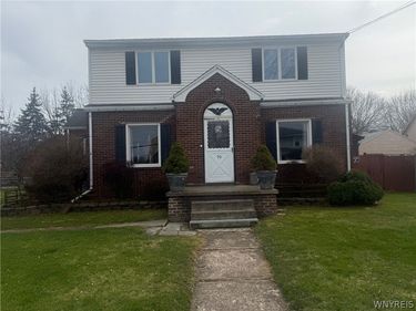 50 Maple Avenue, Buffalo, NY 14219