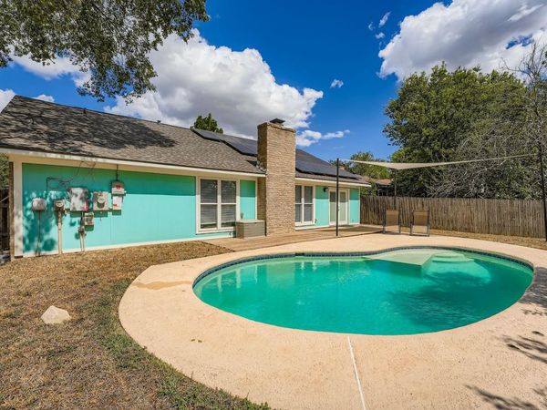 1121 Stoneoak LN, Austin, TX 78745