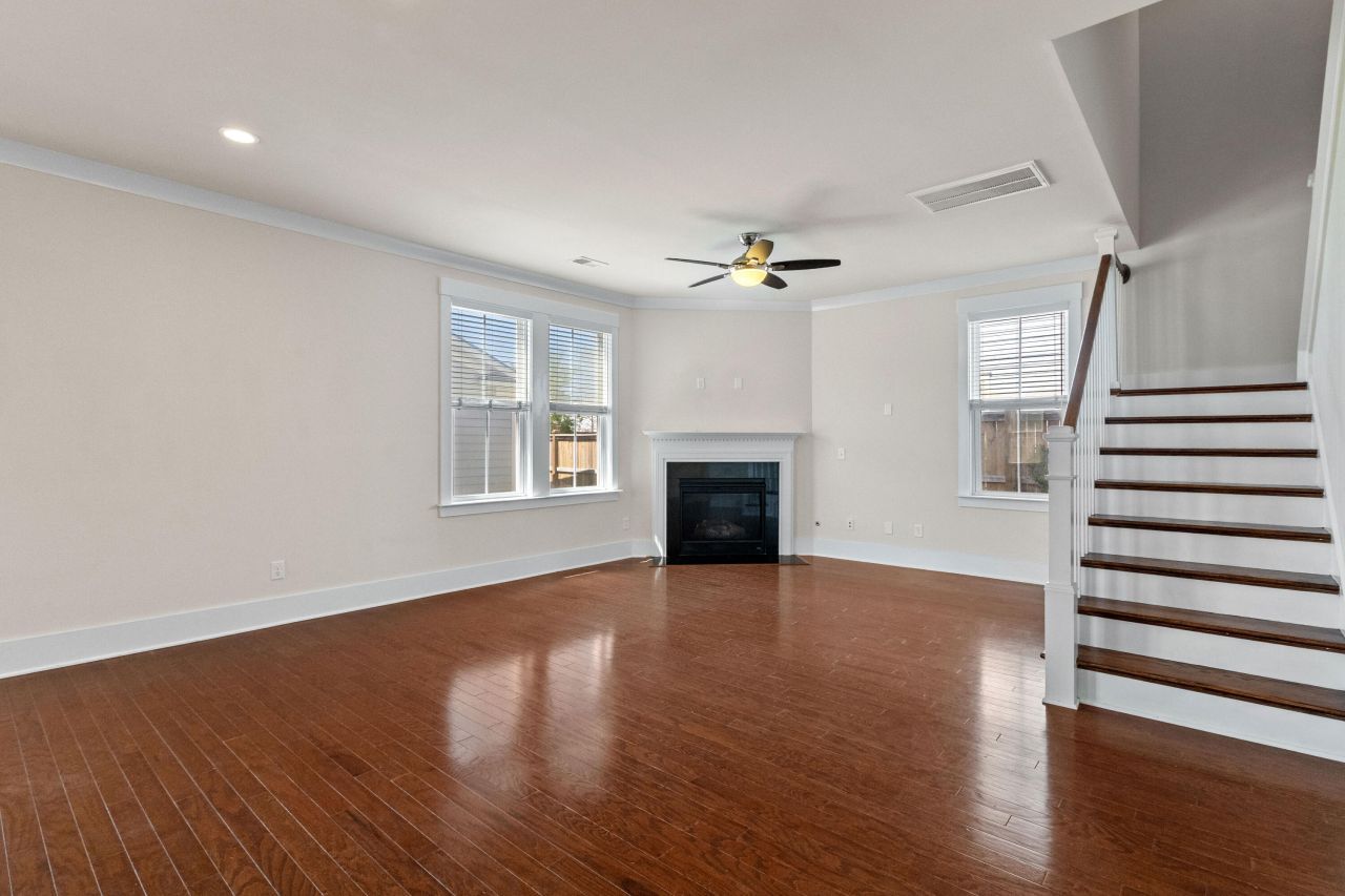 309 Scholar Way Photo 18