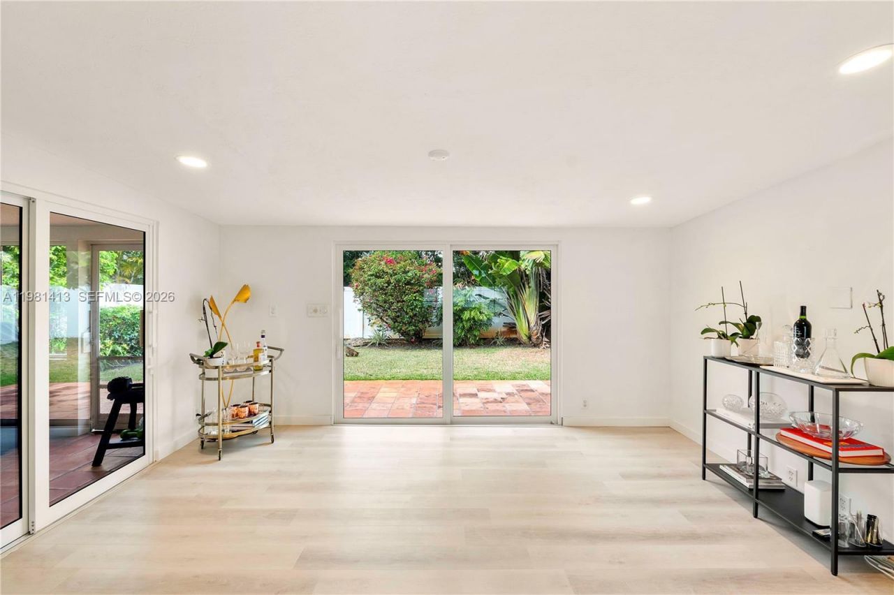 1801 NE 20th St, Fort Lauderdale, FL 33305 Photo