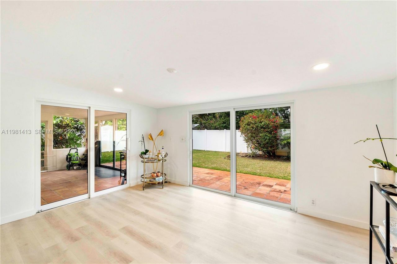 1801 NE 20th St, Fort Lauderdale, FL 33305 Photo